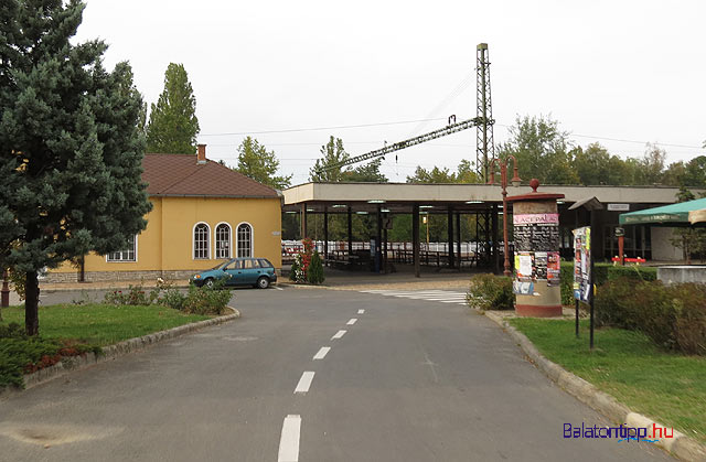 Balatonszemes egérút bejárat