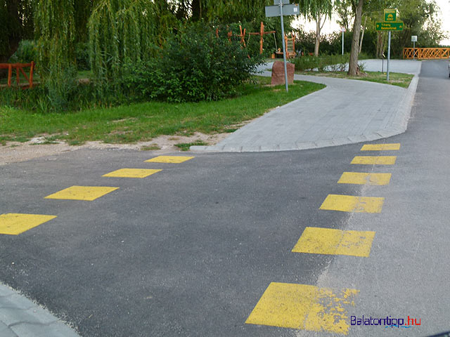 Balatoni bicikliút bringakörút útvonaltervező térképen kerékpárút