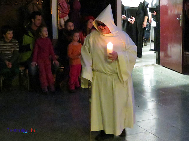 Tihanyi Téltemető maskarás karnevál Balatontipp győrffyá