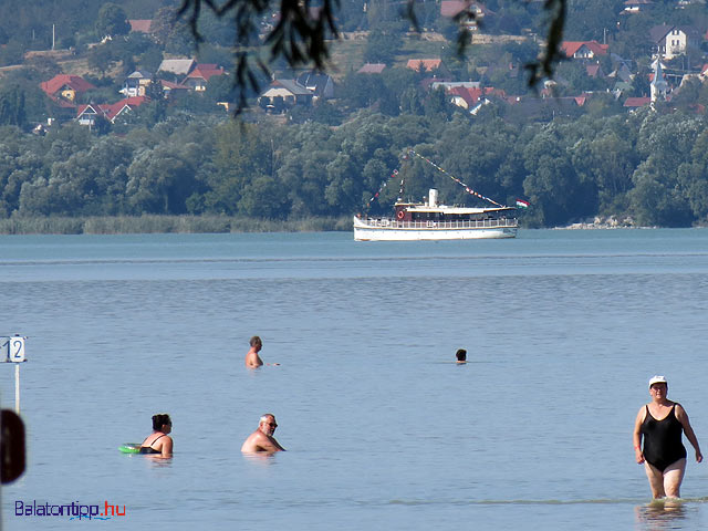 Balatonberény községi strand