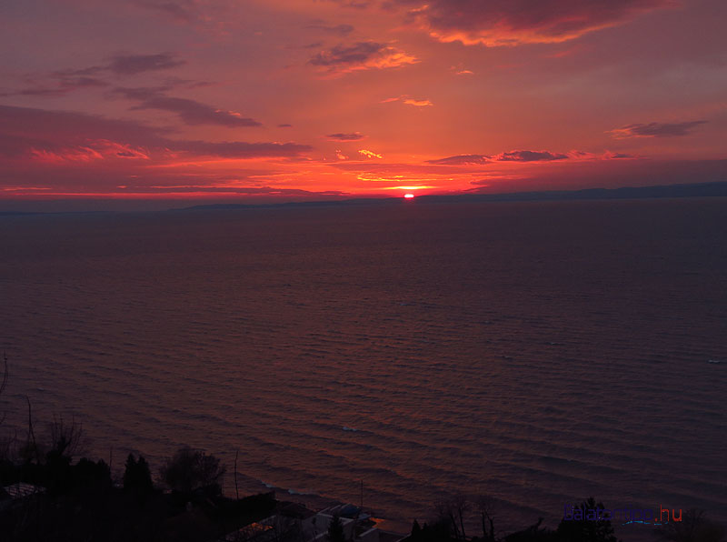 Naplemente a balatonvilágosi magaspartról