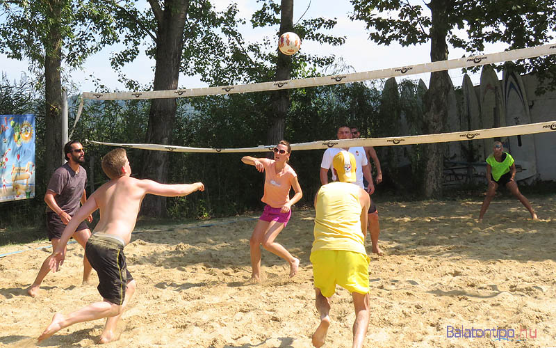 Roplabdazok-Orvenyesi-vadkacsa-szabastrand-balatontipp-gyorffya