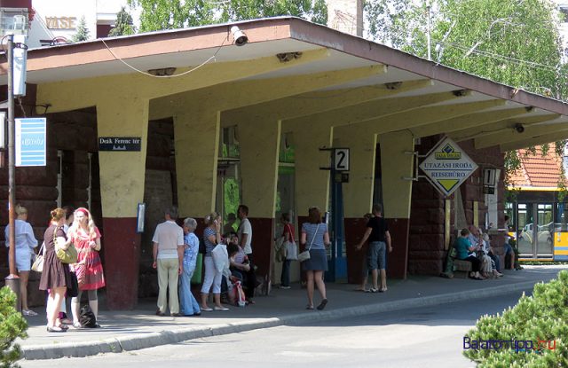 A hévízi buszpályaudvar napjainkban - nem nagyon változott, igazán csak forgalom nőtt