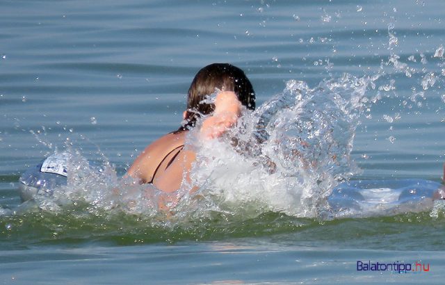 Matracos-frocskolos-strandolo-gyorffya-balatontipp