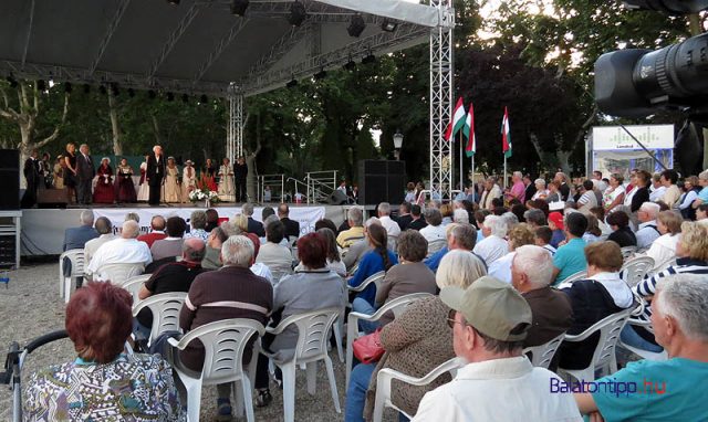 megnyito-balatonfured-hal-es-borunnep-balatontipp-gyorffya