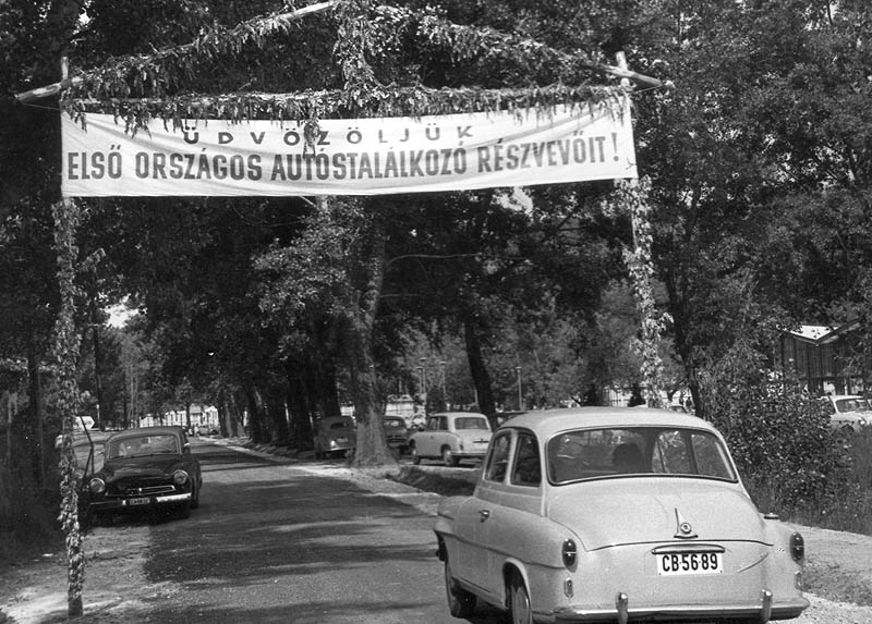 Autostalalkozo-TihanyMotelkemping-1965fortepan_24254NegyesiPal