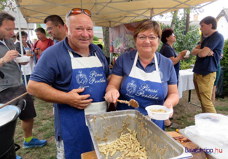 Mikepercsi_Nudli-paloznaki-szuret-falunapok-balatontipp-gyorffya