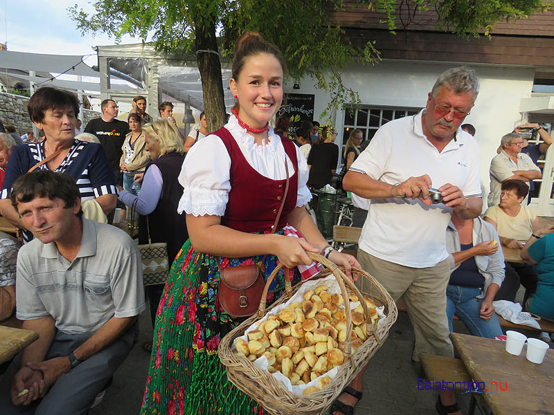 Pogacsas-lany-paloznaki-szuret-falunapok-balatontipp-gyorffya