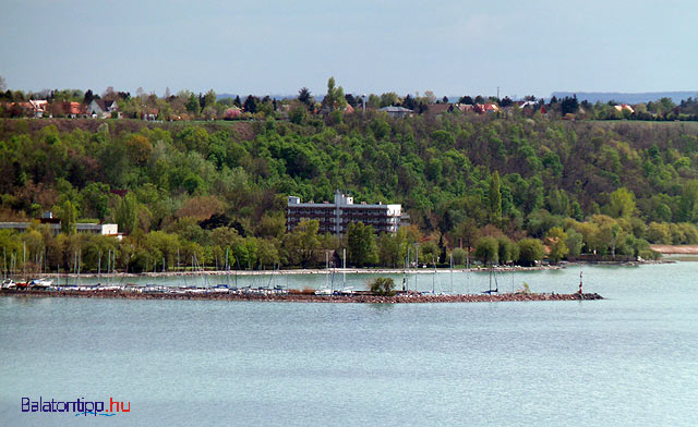 Balatonakarattya panoráma Balatonaliga pártüdülő club aliga