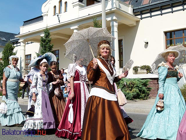 Balatonfüred Romantikus reformkor séta a századok között - fotók képek