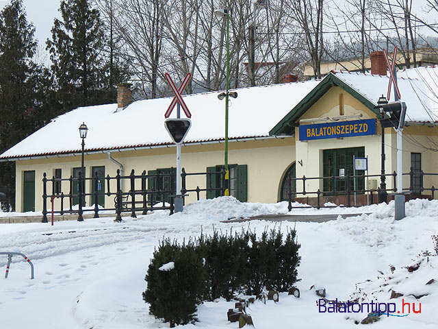 Balatonszepezd téli strand balatontipp.hu  vasútállomás