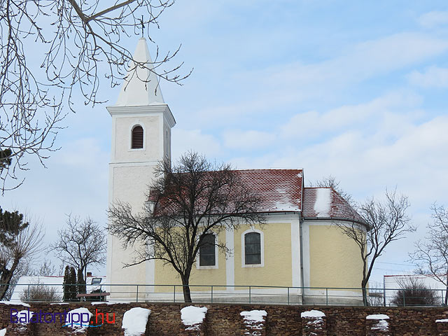 Balatonszepezd téli strand balatontipp.hu  templom