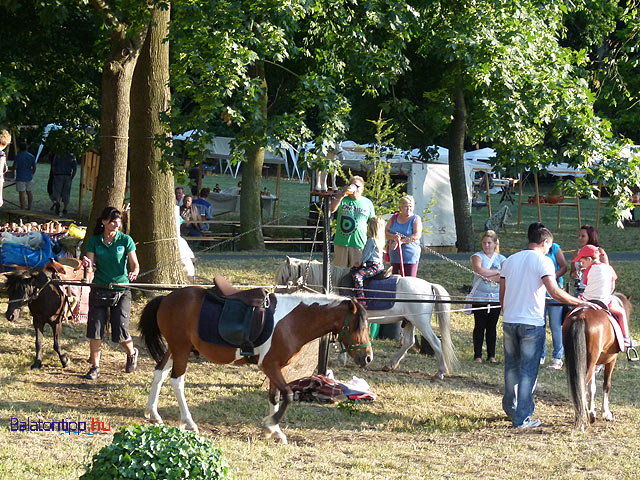 Somló Hangja Fesztivál Doba 2011 pónik