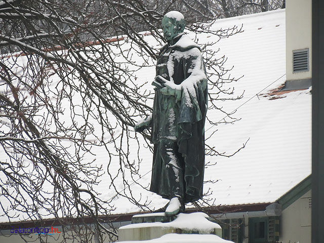 Balatonfüredi havas téli képek a Gyógy térről és a Tagore sétányról a Balatonról és a Kiserdőről Kisfaludy Sándor