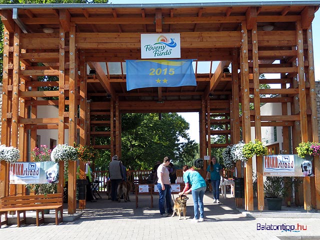 Kutyás Falkasrand Balatonfűzfő Fövany strand