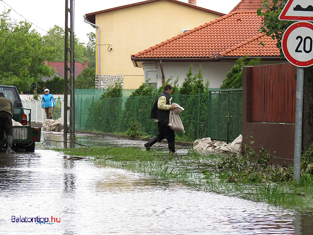 Balatonboglár kikötő utca