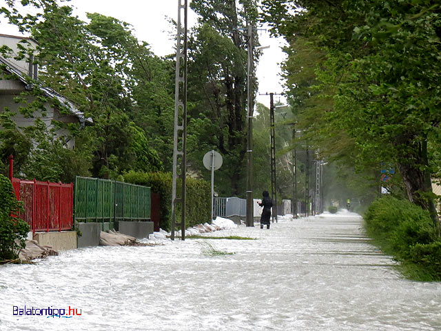 Fonyódliget Árpádpart áradás