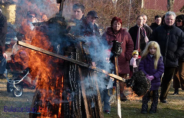 Arácsi Karnevál Balatonfüred-Arács 2011 farsang felvonulás