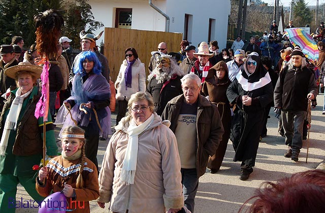 Arácsi Karnevál Balatonfüred-Arács 2011 farsang felvonulás