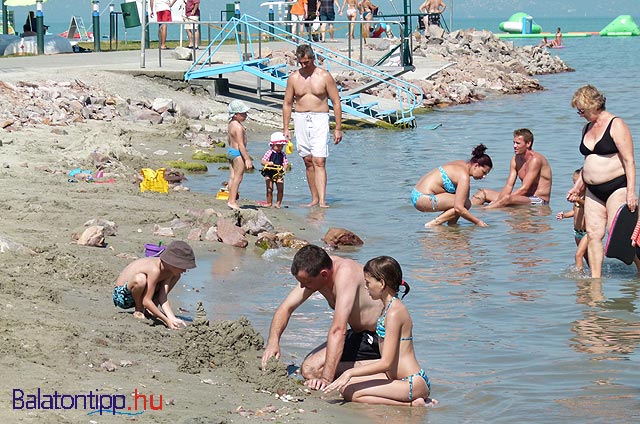 Siófok Nagystrand Balaton gyerekpancsoló