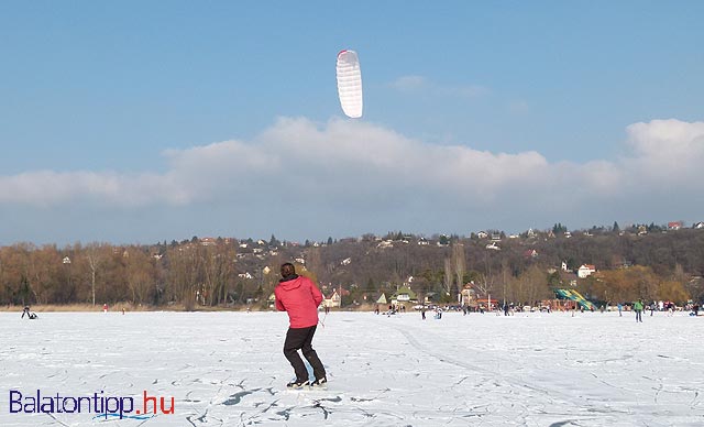 Balatonfűzfő Fövany strand korcsolyázás jeges képek
