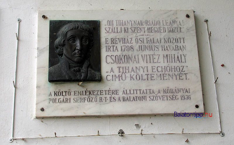Szántód - Csokonai-emléktábla a Rév Csárda bejárata mellett - a révhez vezető út mellett