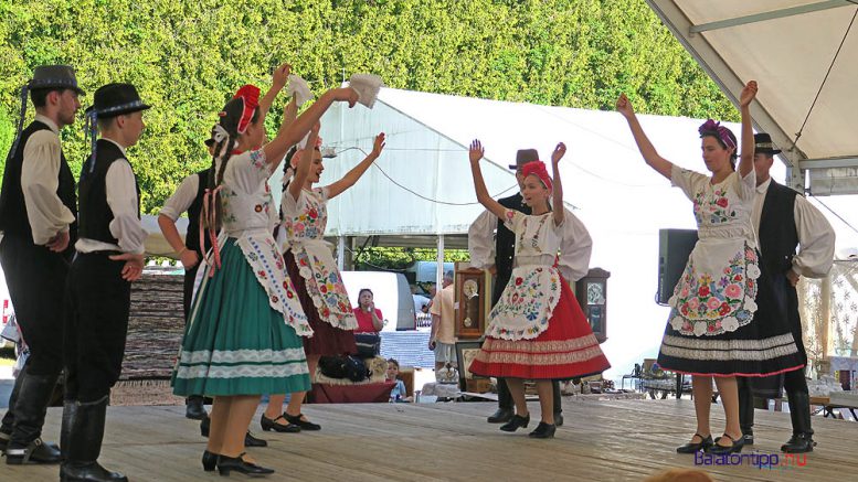 Keszthelyi Folkfeszt - Nemzetisgi nptncfesztivl a Balaton-parton -  2017.07.14-16. | Balatontipp