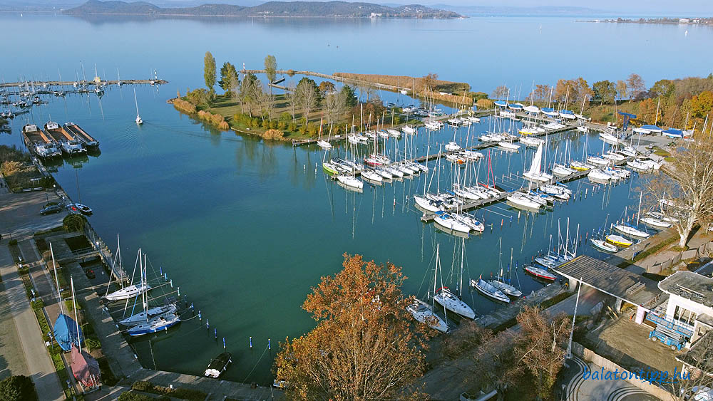 Balatonföldvár Bahart Vitorláskikötő