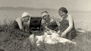 Lányok Balaton sounddal 1935